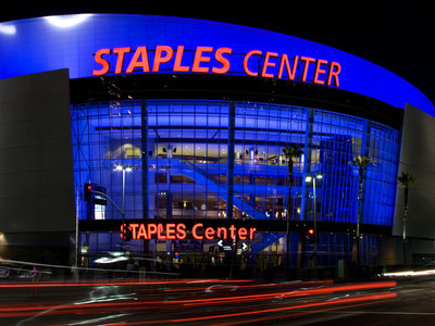 Los_Angeles-_Staples_Center_Blue_Lighting_Wallpaper.jpg