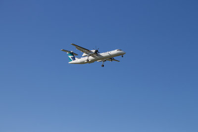 WestJet Bombardier Dash 8 C-GWEP.jpg